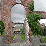 L'entrée du musée La Piscine, aménagée sur le site de l'ancienne usine textile Hannart Frères